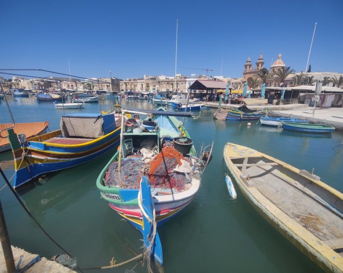 Marsaxlokk: Luzzu e Chiesa Madonna di Pompei