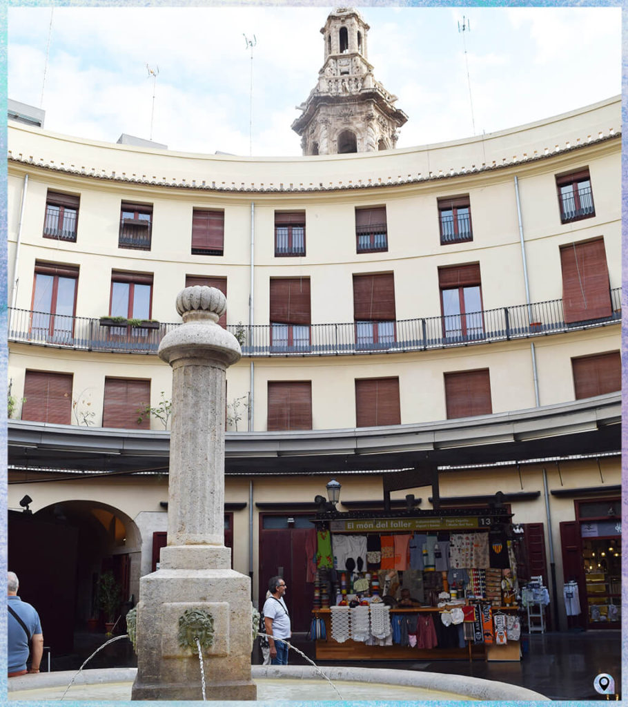 Plaça Redona, fontana e torre - Valencia